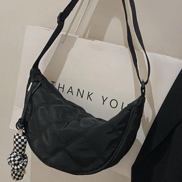 데일리 퀼팅 반달 크로스 백 가방 그린 여성 캐주얼